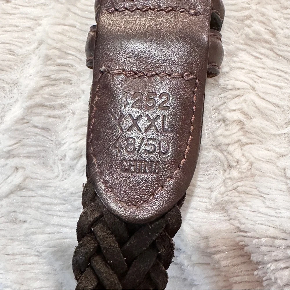 Woven genuine leather woven brown adjustable  belt. Size XXXL, 48-50